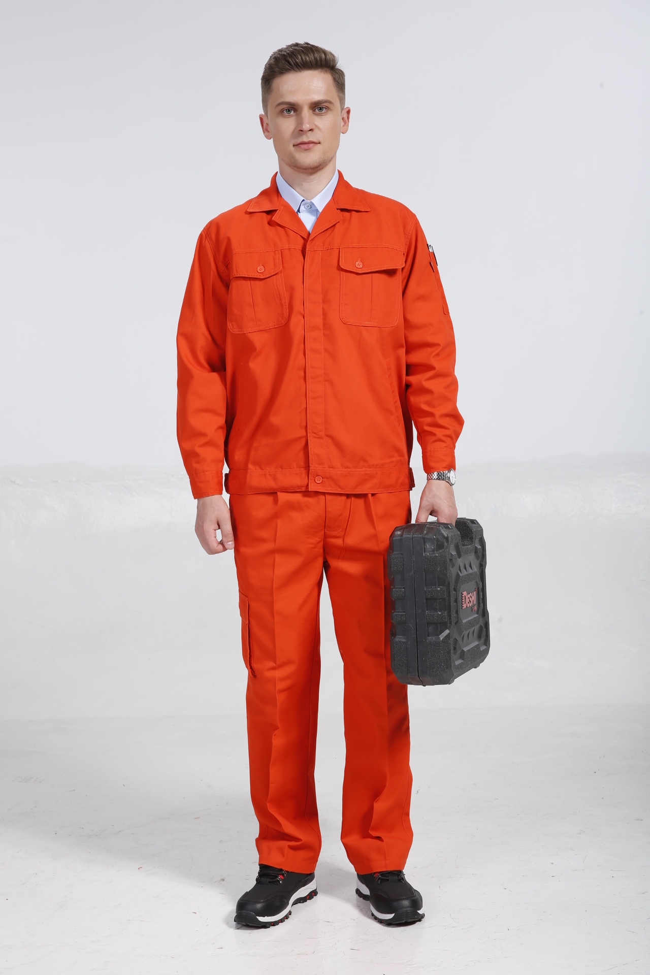 廣州春秋工作服定制哪家好？春秋工作服裁剪工藝要求有哪些？ 